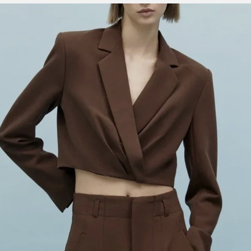 ZARA CROPPED SHOULDER PAD BLAZER SIZE S NWT